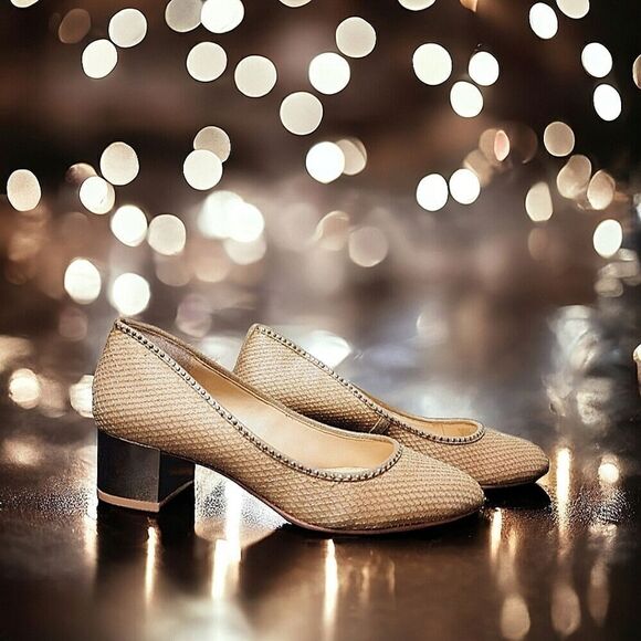 Vince Camuto - Picture 3 of 16